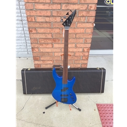 USED Guild Pilot Fretless Bass